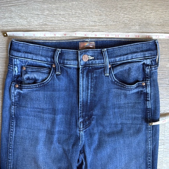 MOTHER High Waisted Rascal Slice Sneak Fray Sake To Me Jeans - Picture 5 of 14